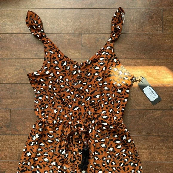 Black Tape Leopard Print Maxi Dress - Picture 2 of 6